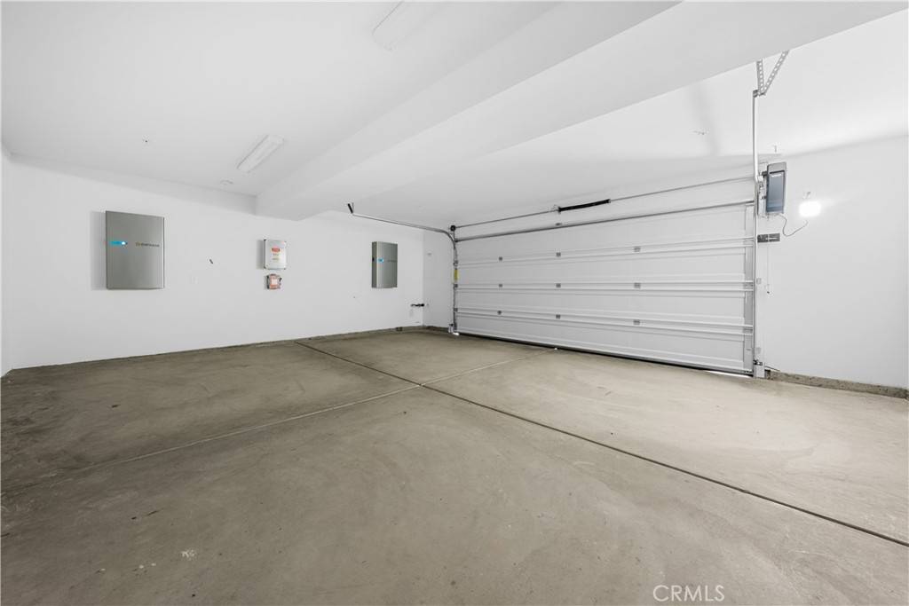 Camarillo, CA 93012,559 Via Vallarta