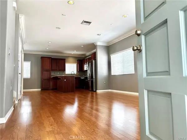 Northridge, CA 91324,9301 Shirley AVE #50