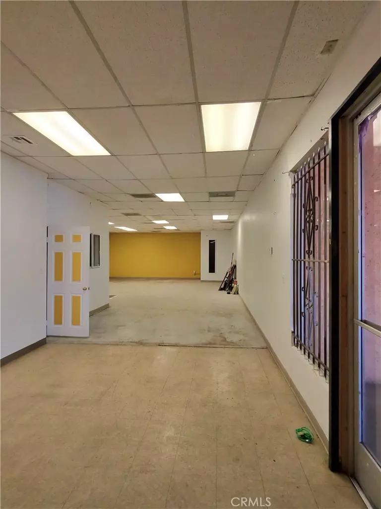 San Fernando, CA 91340,11479 San Fernando RD