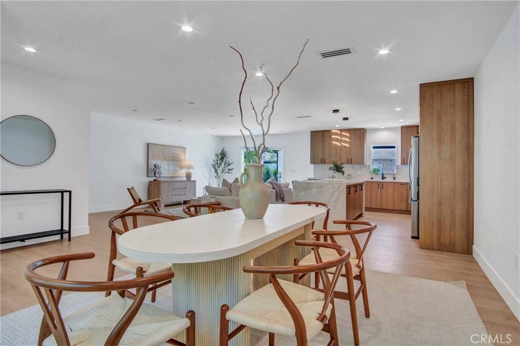 Tarzana, CA 91335,18406 Jovan ST