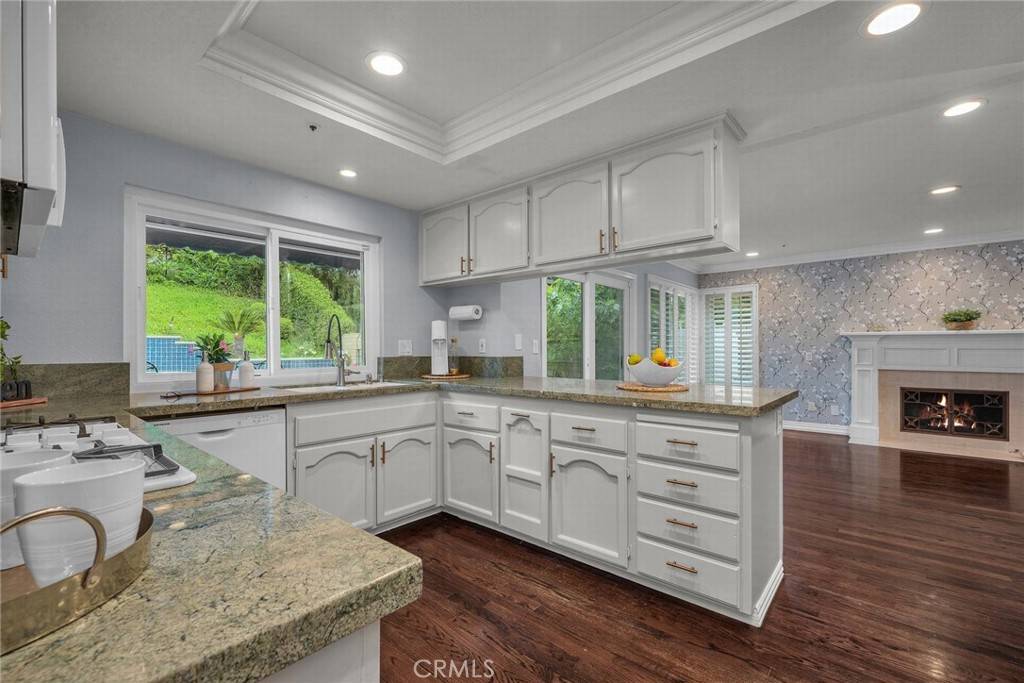 West Hills, CA 91307,24441 Indian Hill LN