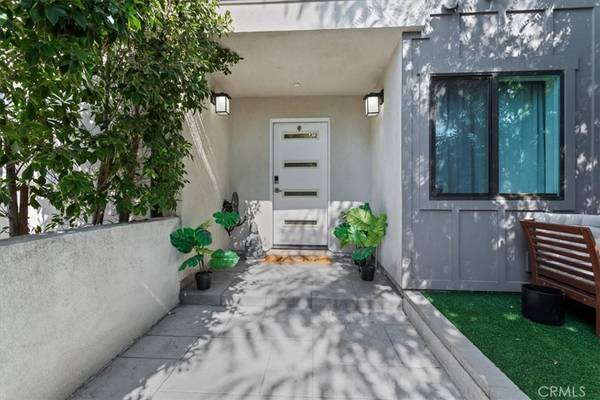 North Hills, CA 91343,8404 Woodley PL