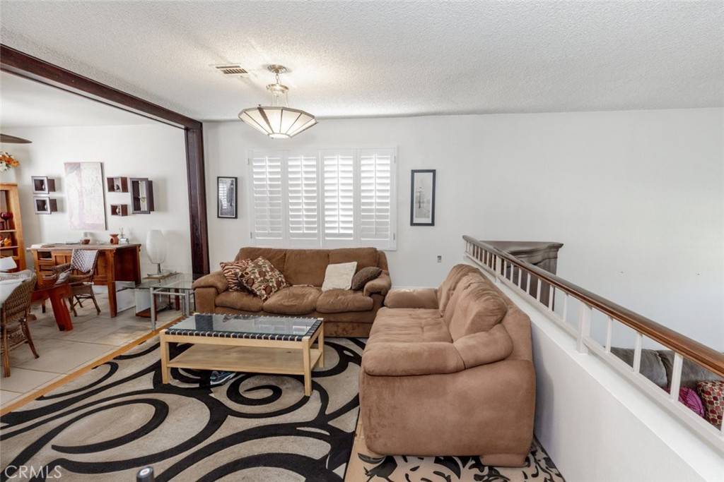 Reseda, CA 91335,19545 Sherman WAY #66