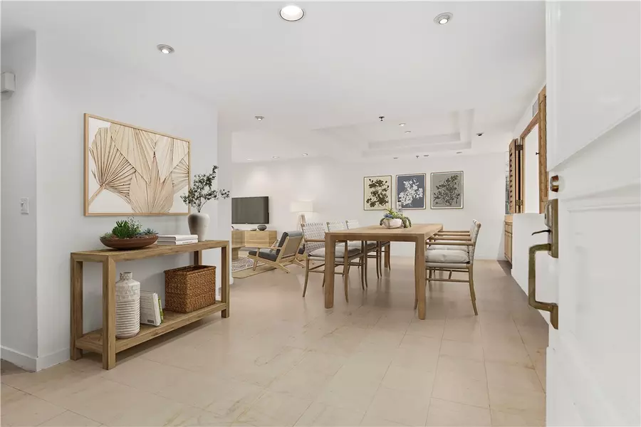 2122 Century Park LN #108, Los Angeles, CA 90067