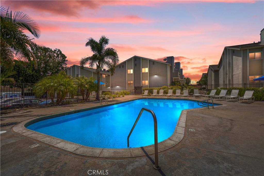 Azusa, CA 91702,777 S Citrus AVE #164