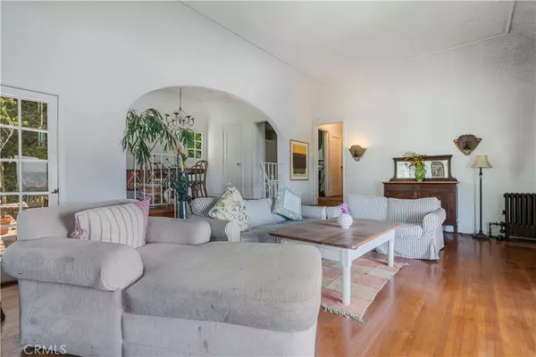 Glendale, CA 91205,1224 Oberlin DR