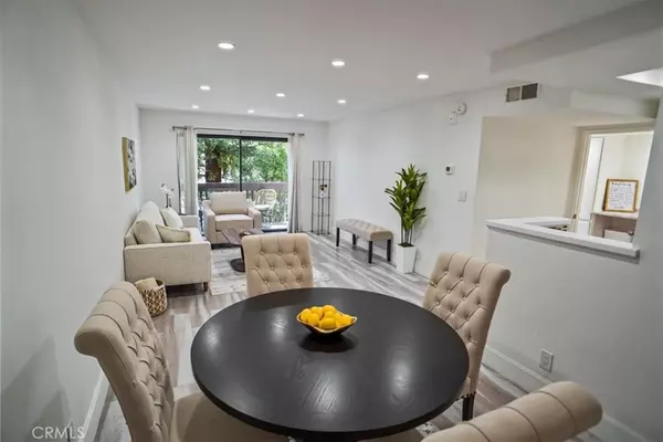 Woodland Hills, CA 91367,22100 Burbank BLVD #254F