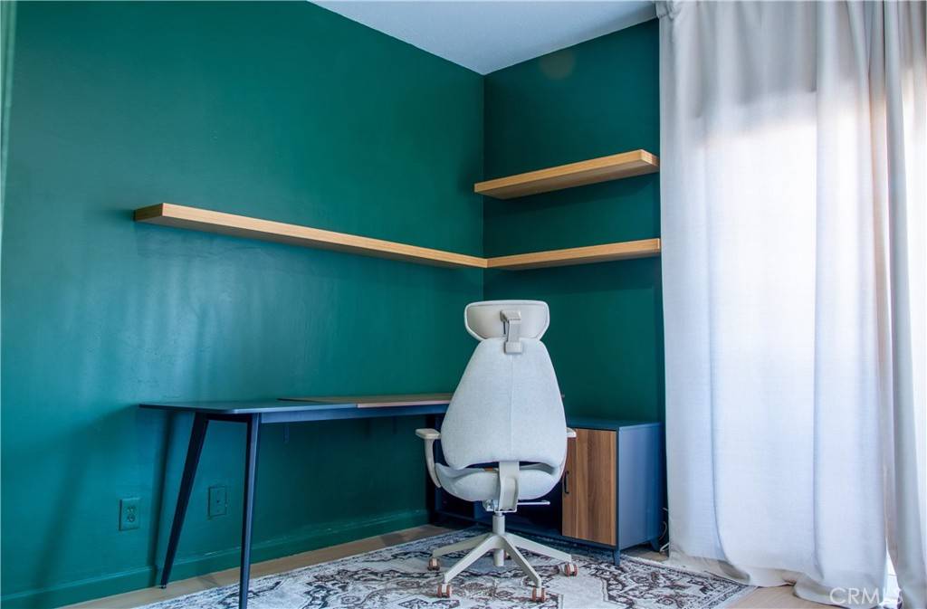 Reseda, CA 91335,19350 Sherman WAY #338