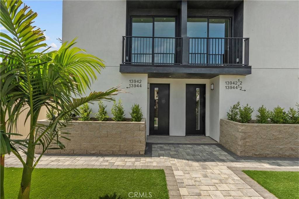 Van Nuys, CA 91405,13942 Vanowen