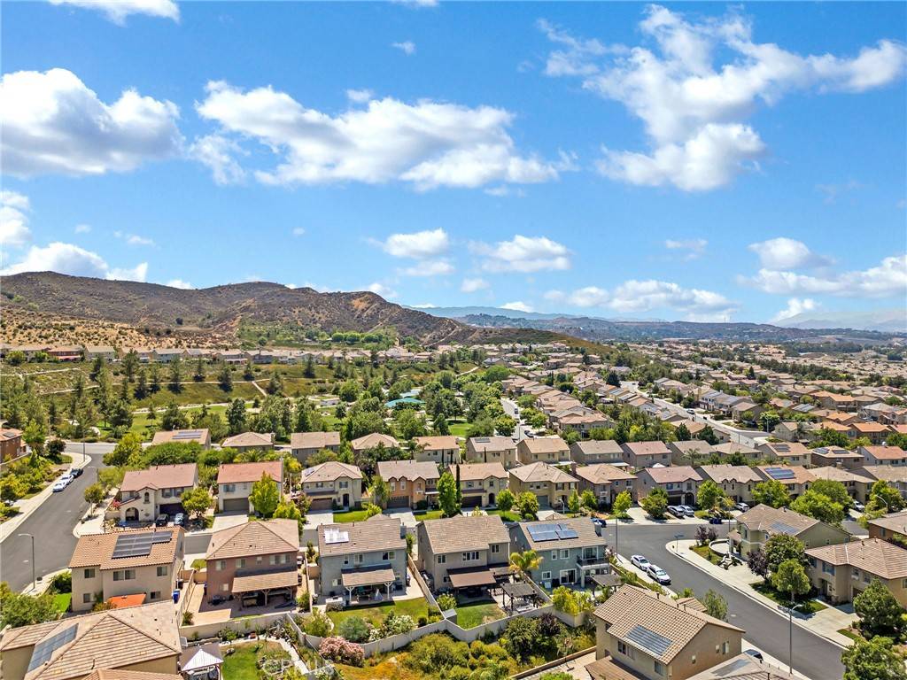 Canyon Country, CA 91387,27027 Mountain Willow LN