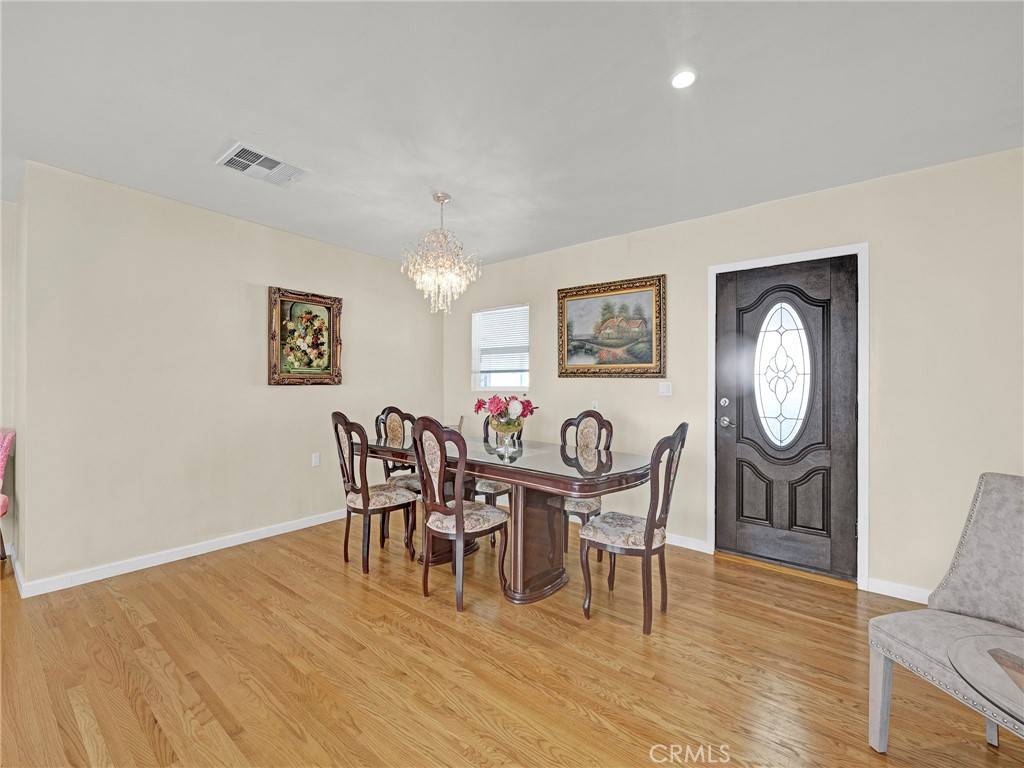 Encino, CA 91316,5169 Hesperia AVE