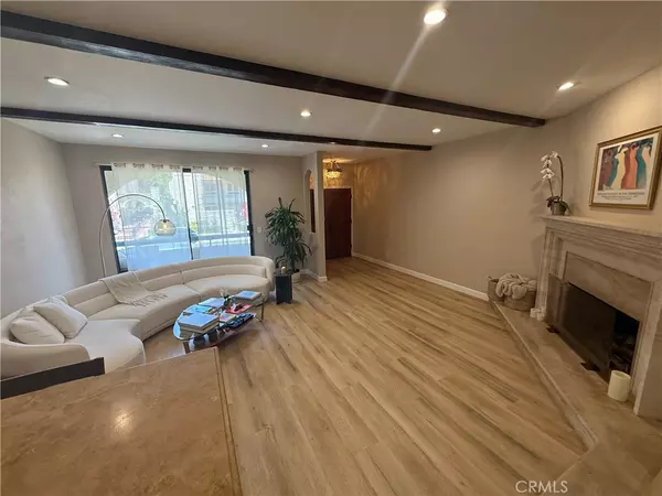 Encino, CA 91316,5346 Zelzah AVE