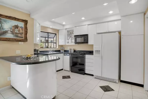 Tarzana, CA 91356,5644 Etiwanda AVE #5