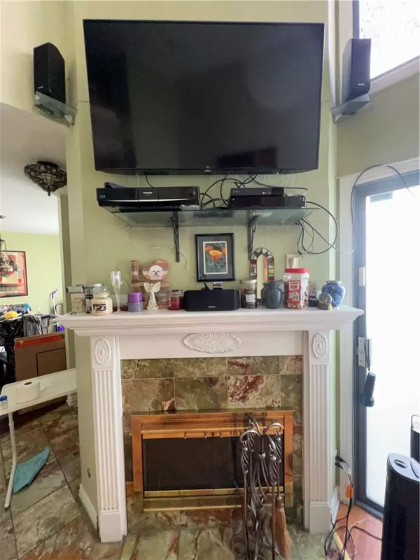 Granada Hills, CA 91344,16857 San Fernando Mission BLVD #44