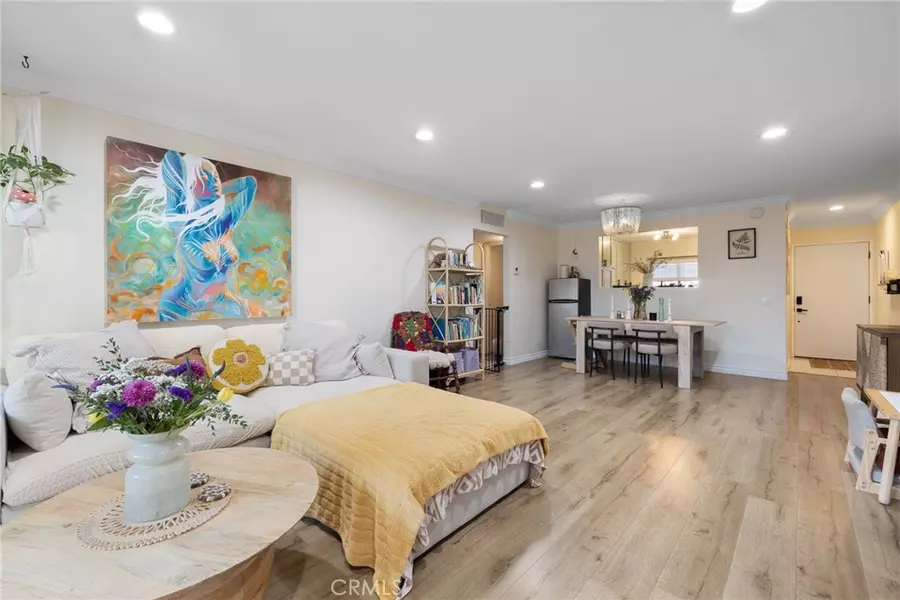 18350 Hatteras ST #157, Tarzana, CA 91356