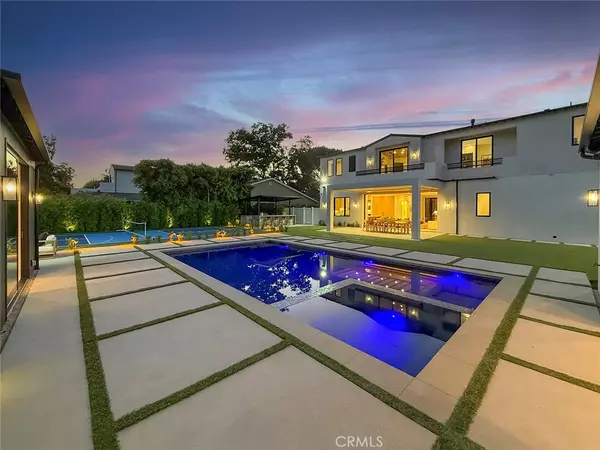 Woodland Hills, CA 91367,23416 Califa ST