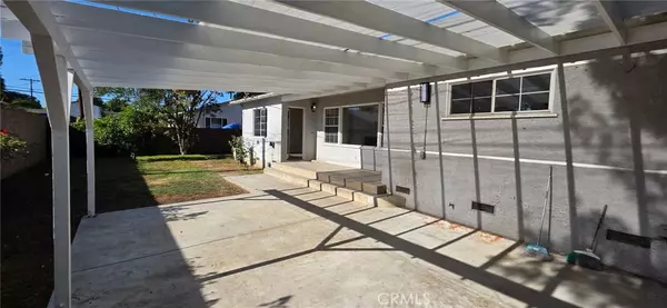 8849 Swinton AVE, North Hills, CA 91343