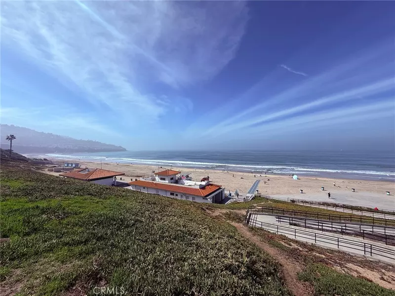 323 S Francisca AVE #B, Redondo Beach, CA 90277
