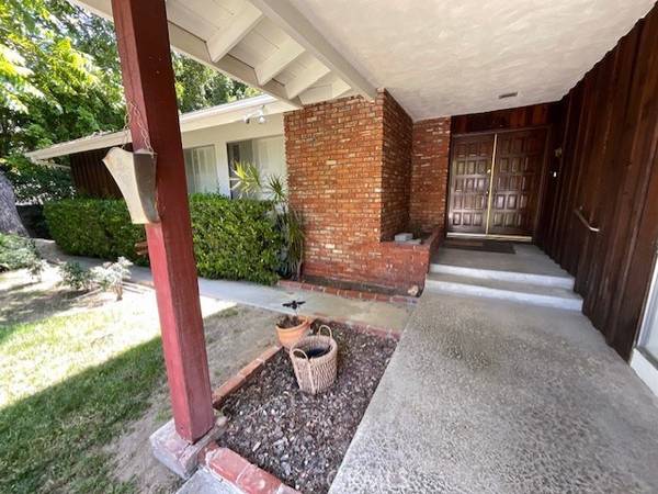 Encino, CA 91316,4748 White Oak AVE