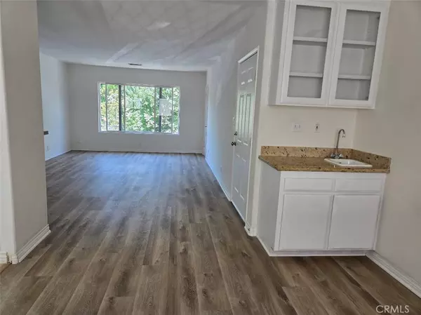 Sherman Oaks, CA 91403,14701 Dickens ST