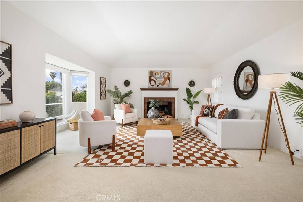 6476 San Marco CIR, Los Angeles, CA 90068