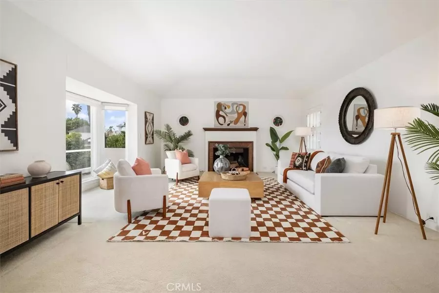 6476 San Marco CIR, Los Angeles, CA 90068