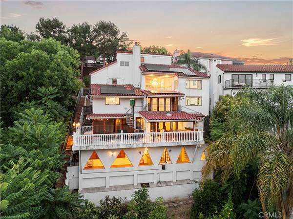 3916 Carnavon WAY, Los Angeles, CA 90027