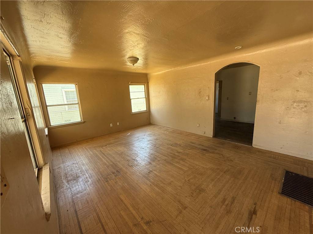 Bakersfield, CA 93308,419 Linda Vista DR