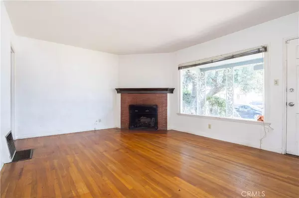 North Hollywood, CA 91605,8031 Rhodes AVE