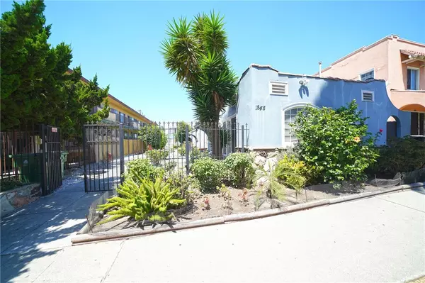 Los Angeles, CA 90027,1845 N New Hampshire AVE