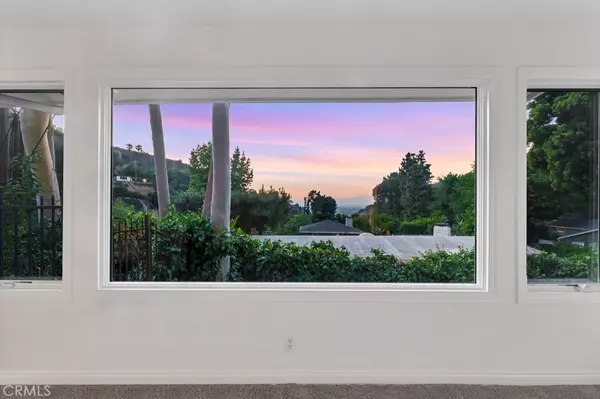 Sherman Oaks, CA 91423,3240 Longridge AVE