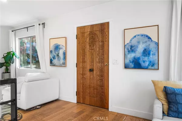 Los Angeles, CA 90026,1530 Allesandro ST