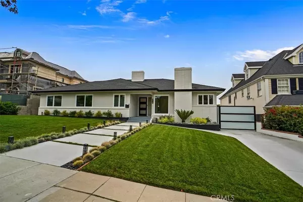 914 E Grinnell DR, Burbank, CA 91501
