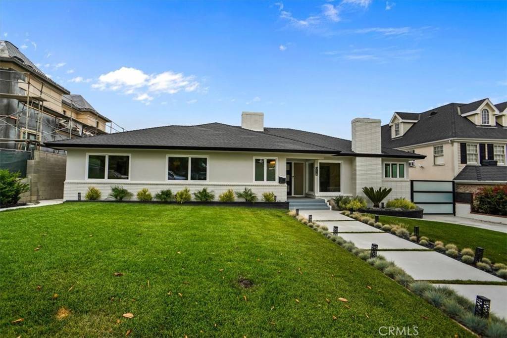 Burbank, CA 91501,914 E Grinnell DR