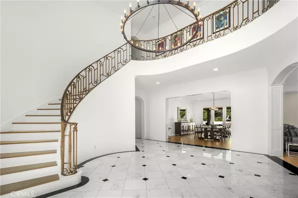 Calabasas, CA 91302,5366 Collingwood CIR