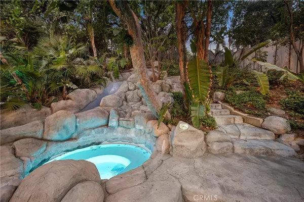 Encino, CA 91316,4609 Louise AVE