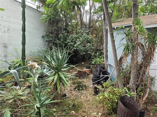 Van Nuys, CA 91401,14153 Tiara ST