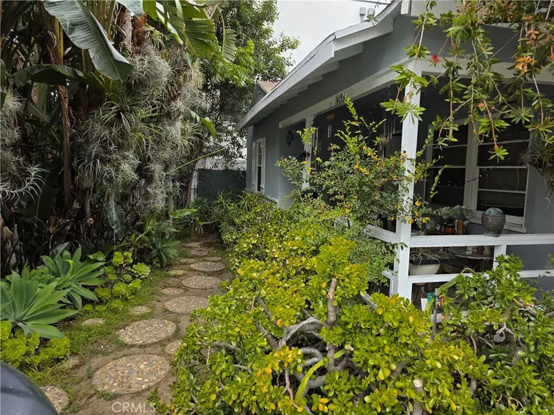14153 Tiara ST, Van Nuys, CA 91401