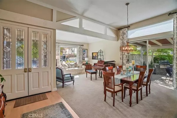 Valencia, CA 91354,27203 Trenton PL
