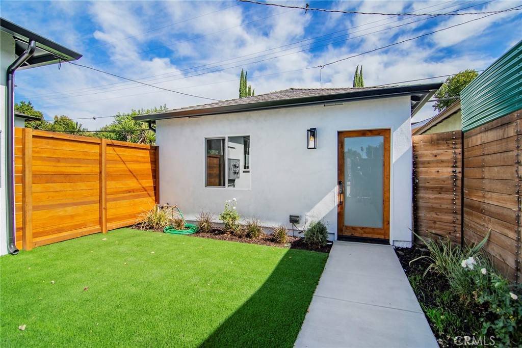 6442 Bertrand, Reseda, CA 91335