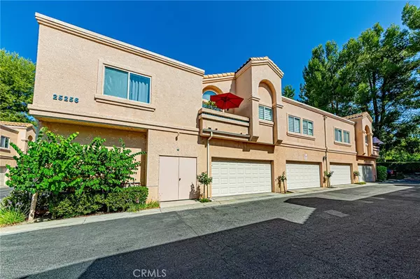 25256 Steinbeck AVE #F, Stevenson Ranch, CA 91381
