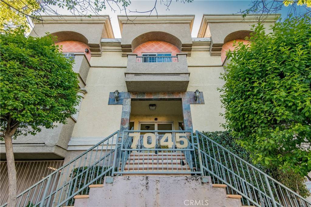Van Nuys, CA 91406,7045 Woodley AVE #218