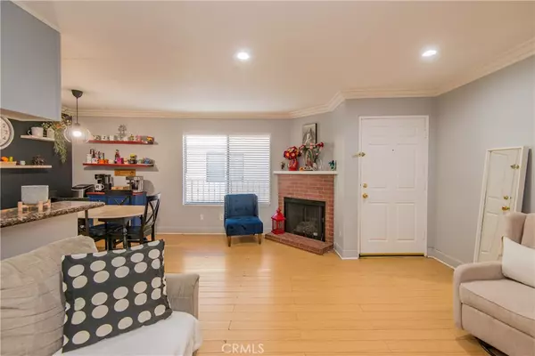 Lake Balboa, CA 91406,7045 Woodley AVE #218