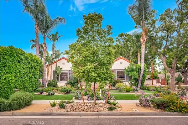 Burbank, CA 91506,546 S Beachwood DR