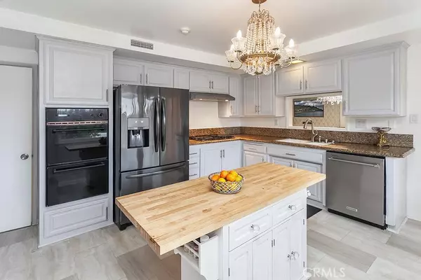 West Hills, CA 91304,8479 Moorcroft AVE