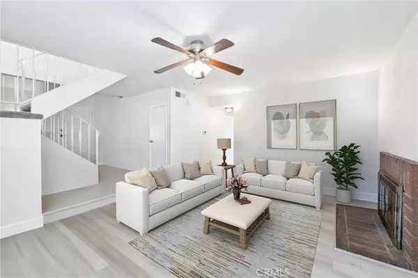 Saugus, CA 91350,21827 Centurion WAY