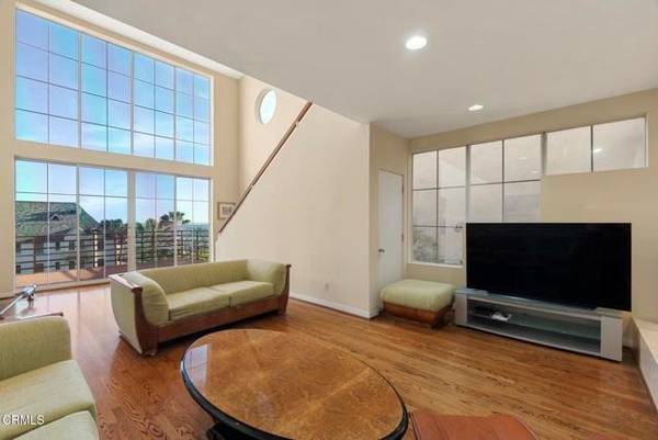 Los Angeles, CA 90069,8246 Woodshill TRL