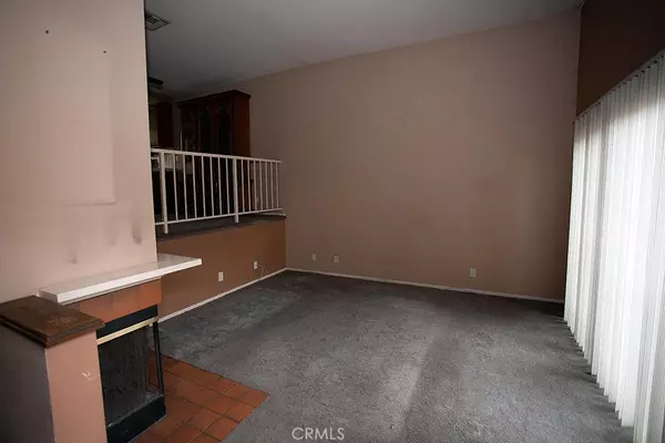 Canyon Country, CA 91387,17952 River Circle #3