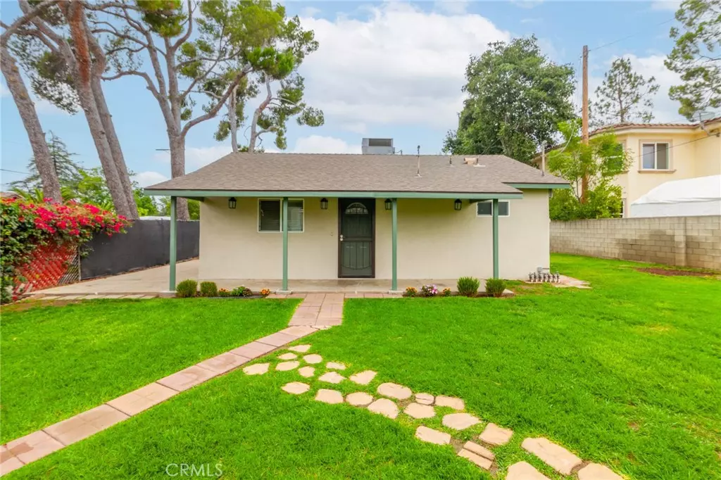 San Fernando, CA 91345,15121 Los Olivos ST