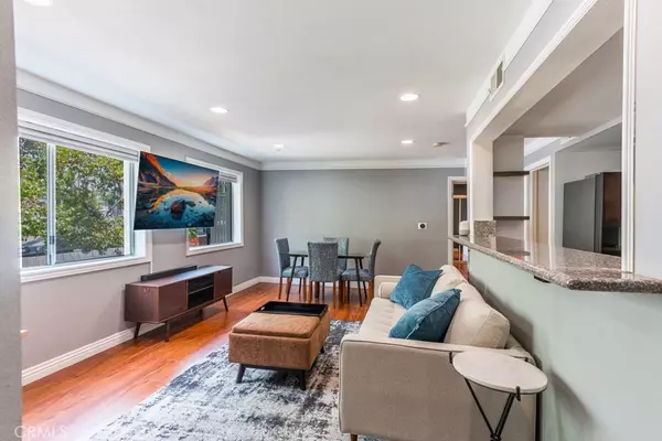 Glendale, CA 91204,110 W Maple ST #2